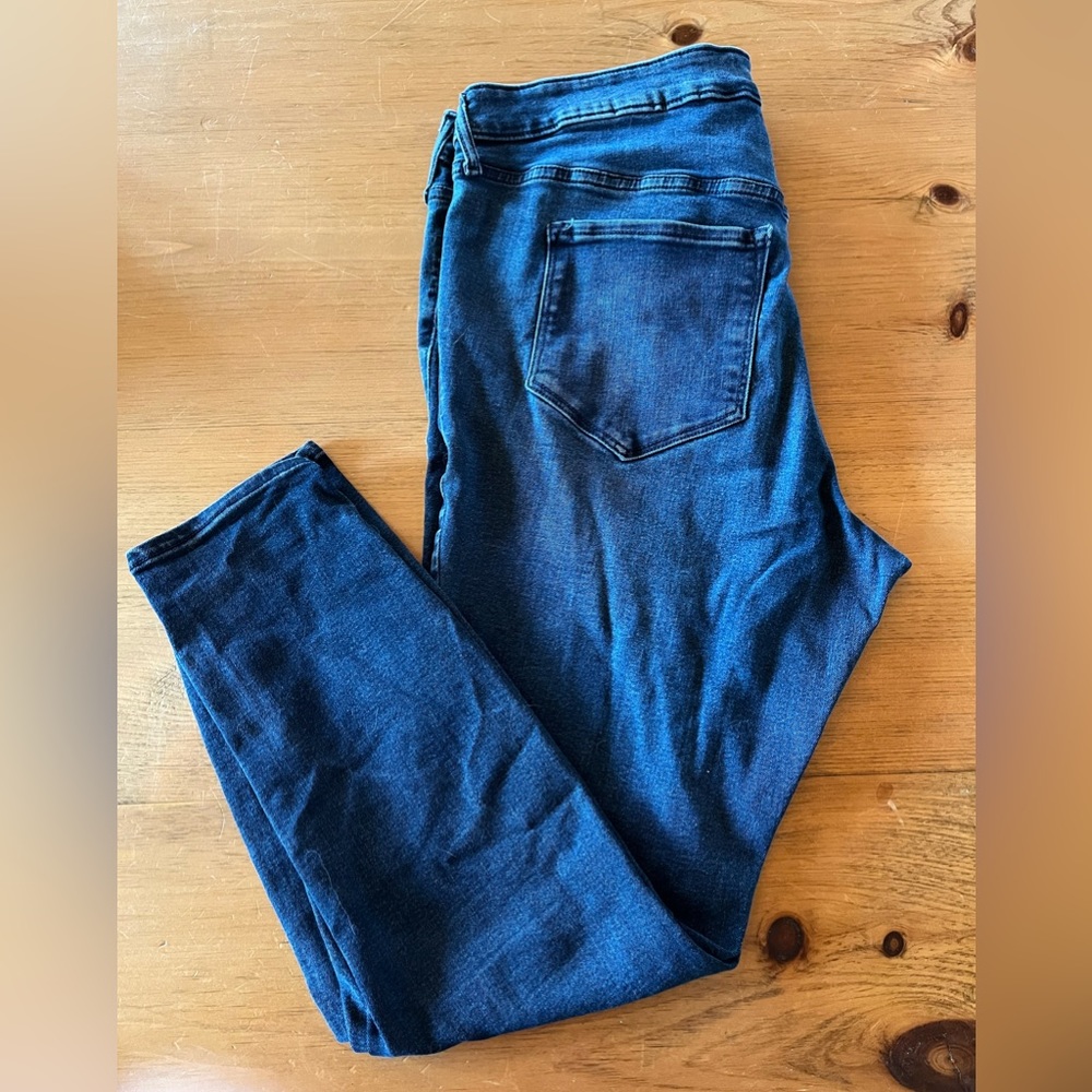 Old Navy, High-rise Rockstar, super skinny Jeans, Size 20, too big.